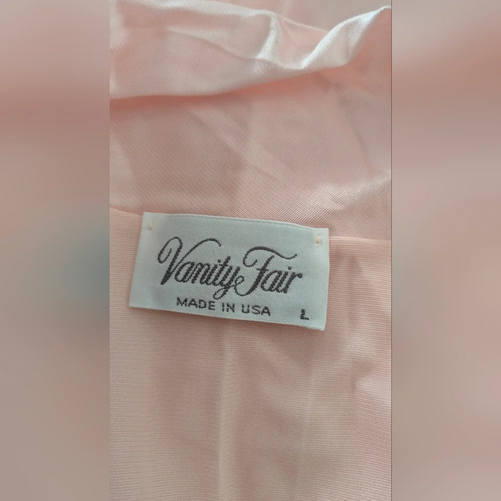 Vintage 70s-80s Vanity Fair Women's Light Pink Nylon Robe Intimates Size L - Picture 5 of 9